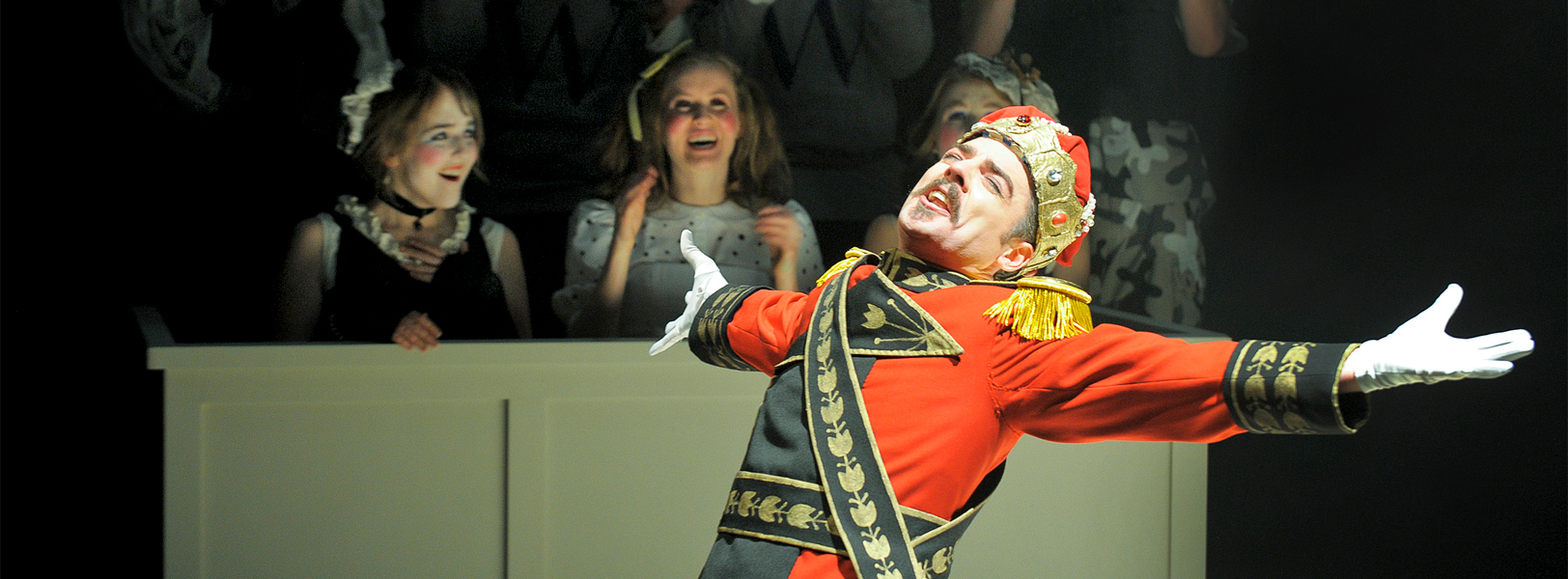 Hamlet-Banner-wide