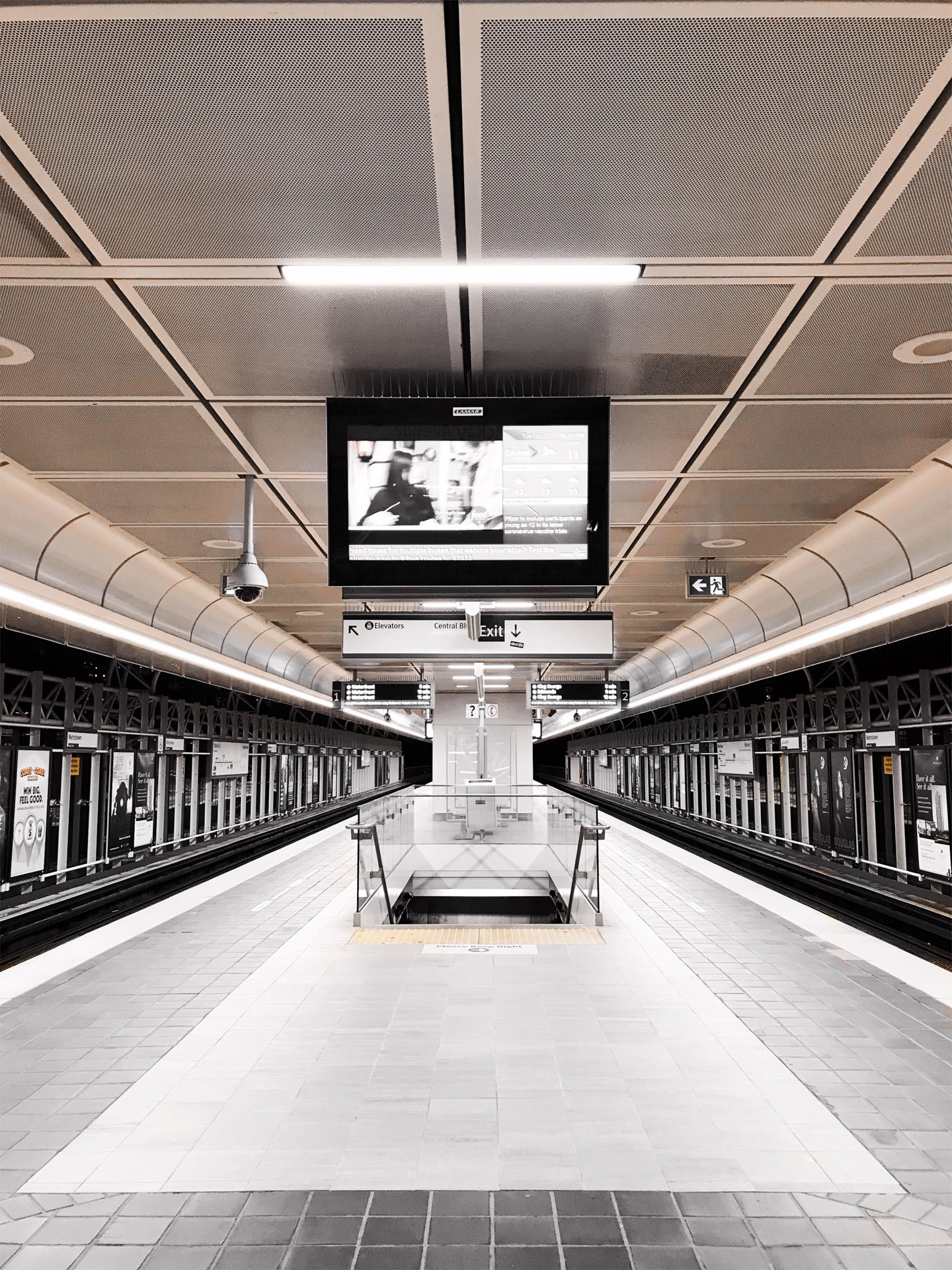 Herbie Kaung_Metrotown Station_03